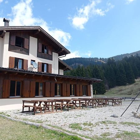 Rifugio Garibaldi Ледро Екстер'єр фото