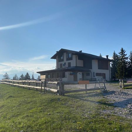 Rifugio Garibaldi Ледро Екстер'єр фото